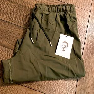 Zyia Olive Everywhere Pants